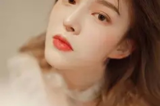 美顶流纯神演穿普拉达的女王2被删光！秀身体黑历史太多